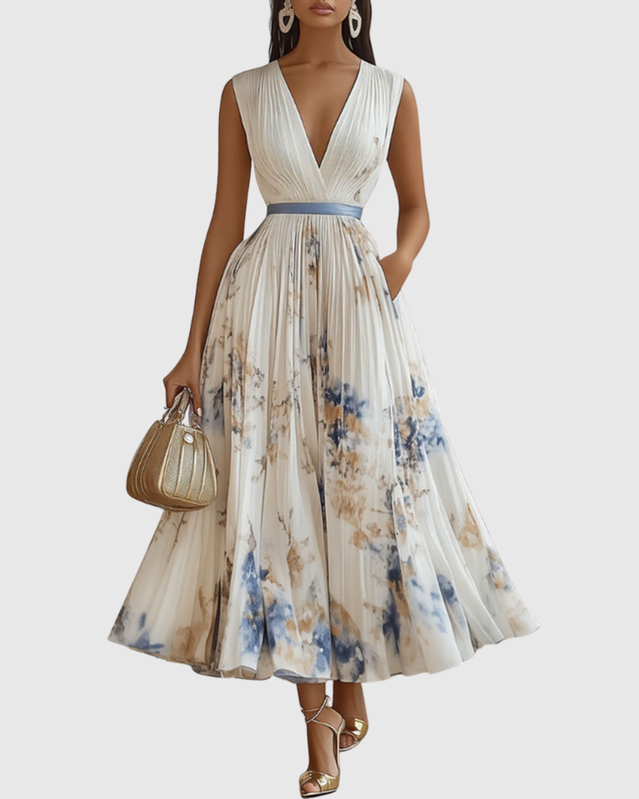 Elegant women's pleated maxi dress with long sleeves. Perfect for formal occasions.