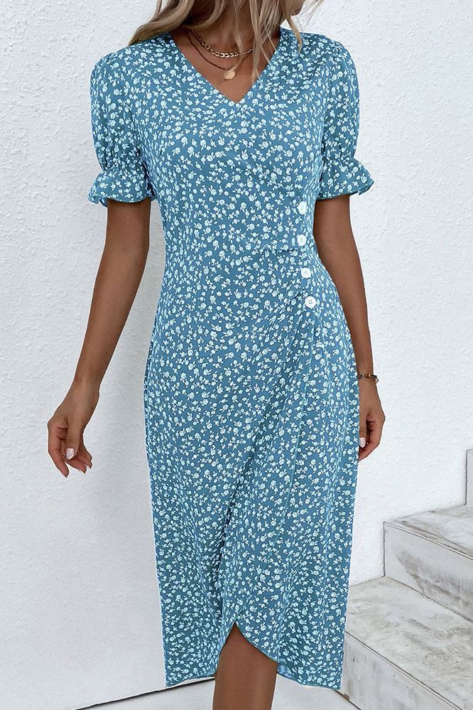 Summer women's pleated midi dress. Breathable & chic, perfect for warm weather elegance.