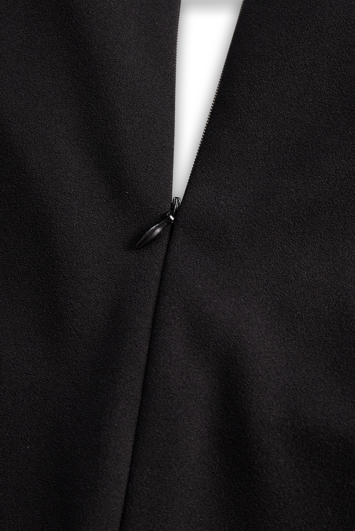 Women's versatile elegant sheath dress with mandarin collar & belt. Suitable for various occasions.