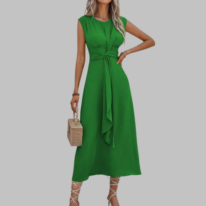 Elegant women's sleeveless round neck maxi dress, perfect for evening or special occasions. Flowy and comfortable.