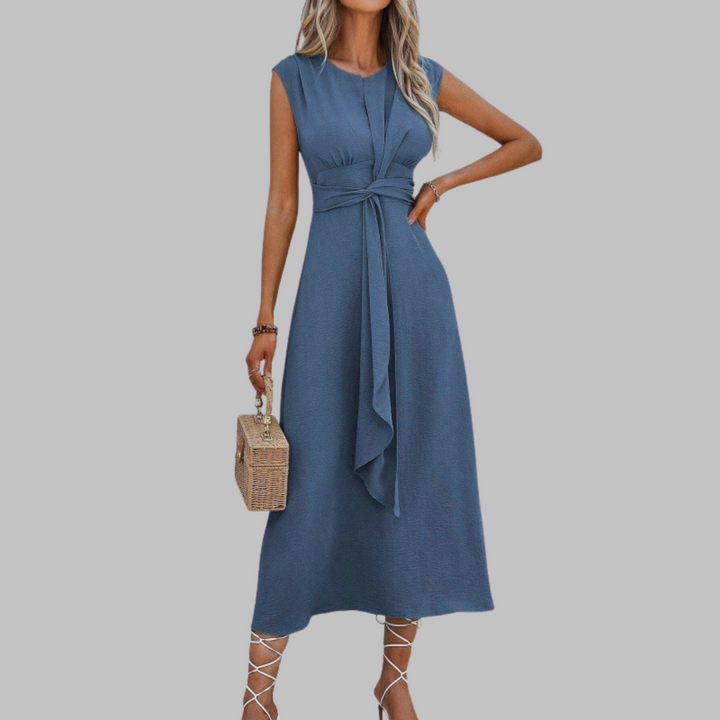 Comfortable women's long maxi dress, sleeveless with a round neck. Flowy design for summer and casual wear.