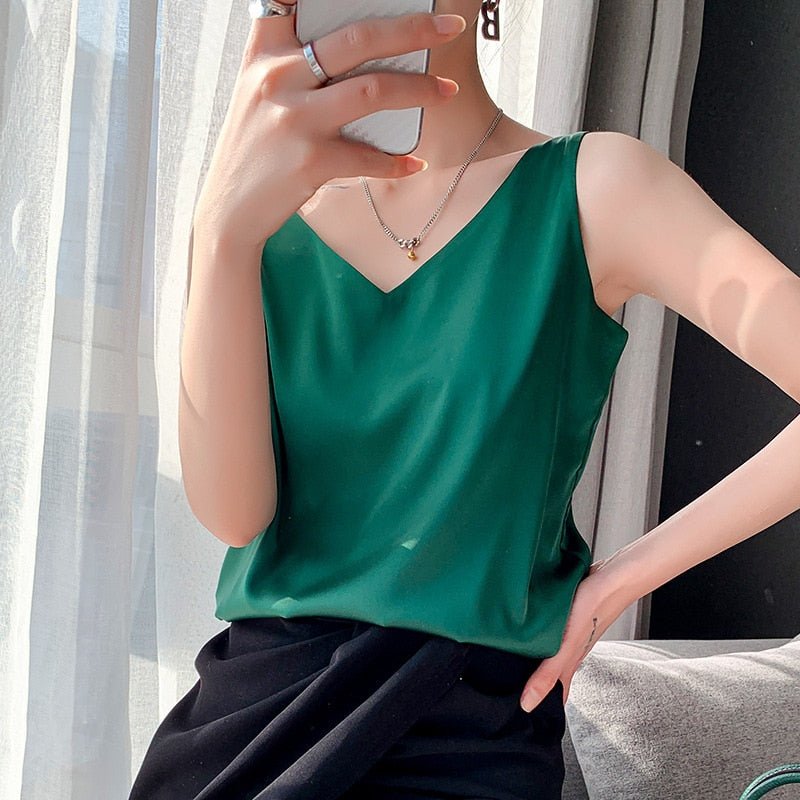 Comfortable women's relaxed fit tank top, an essential for casual style.