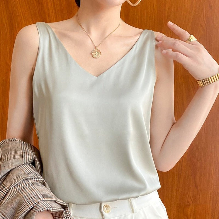 Everyday wear women's tank top, relaxed fit and versatile for any casual occasion.