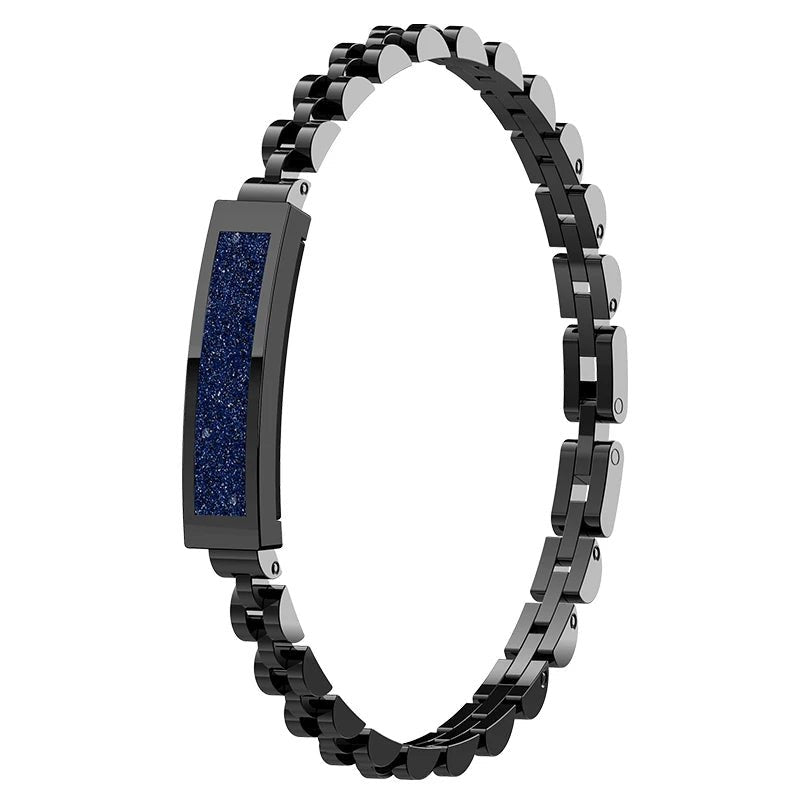 Women's elegant smart bracelet, health monitor, and fashion accessory with smart notifications.