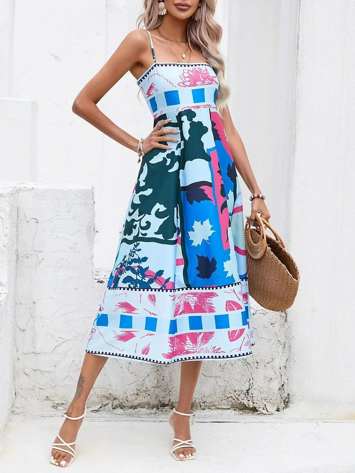 Bohemian women's casual dress: elegant square neck midi dress, ideal for summer.
