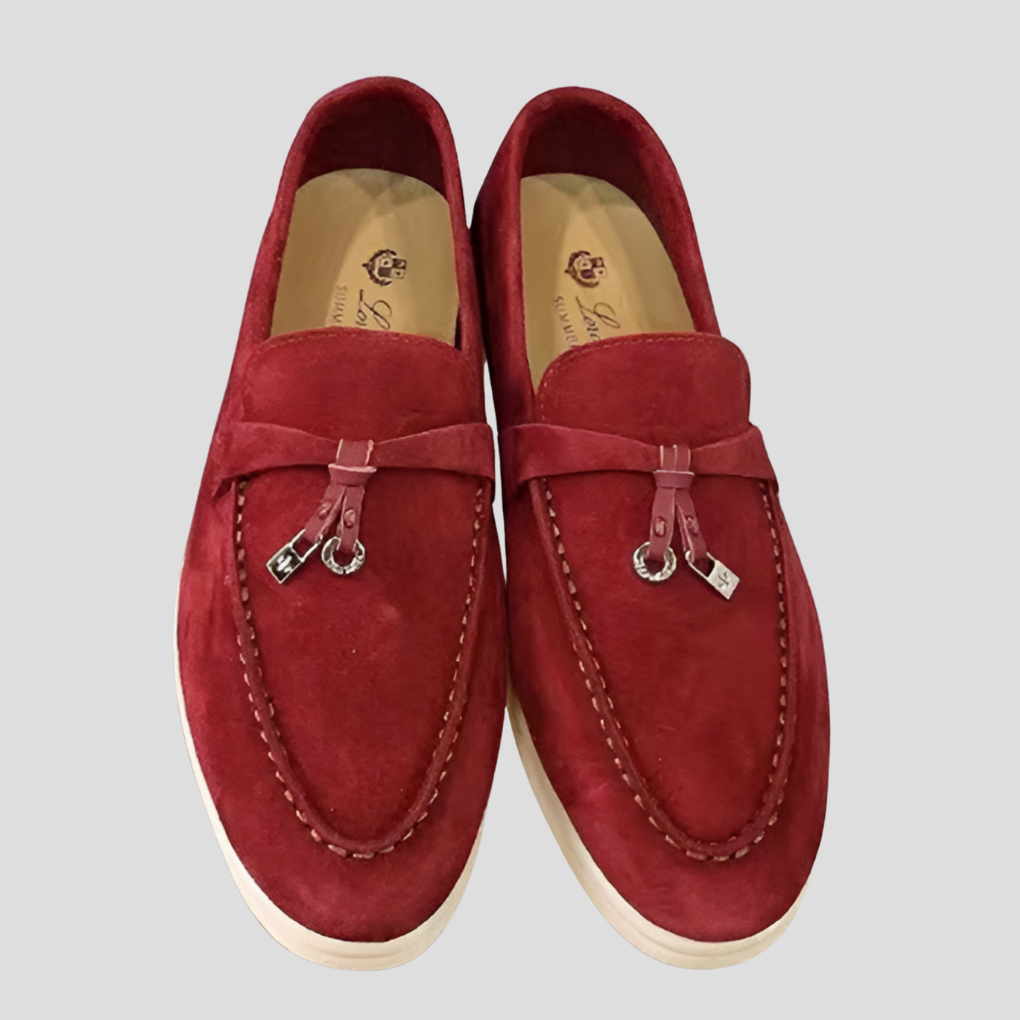 Stylish women's elegant tassel loafers, versatile for office, formal or casual chic outfits. Everyday comfort.