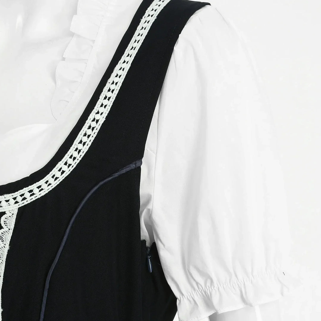 Women's festive Bavarian Trachten Dirndl, a traditional midi dress for parties and celebrations.