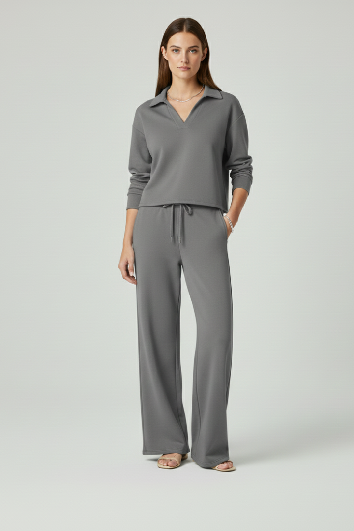 Everyday women's apparel: V-neck top and wide-leg pants two-piece set, combining comfort and style.