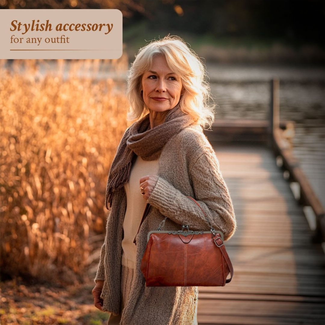 Stylish brown vintage leather shoulder bag. Elegant women's handbag, ideal for everyday or special occasions.