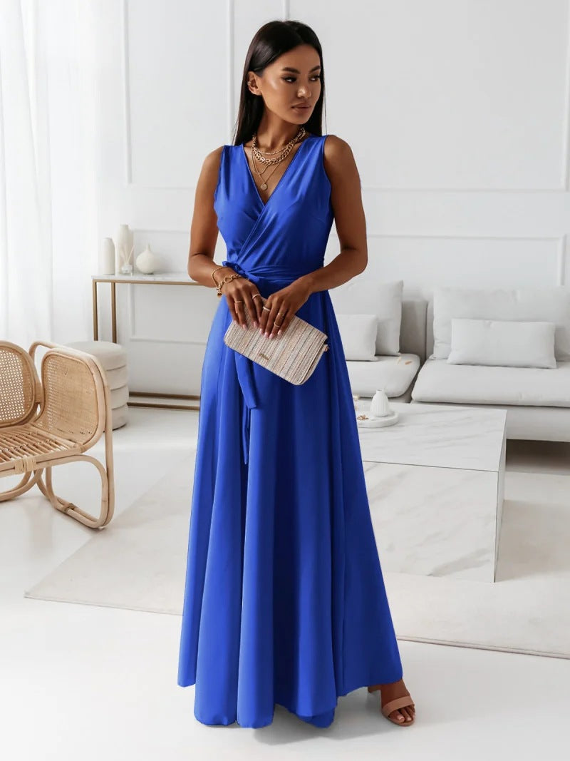 Stylish women's wrap maxi dress, a comfortable and elegant choice for wedding guests and formal gatherings.