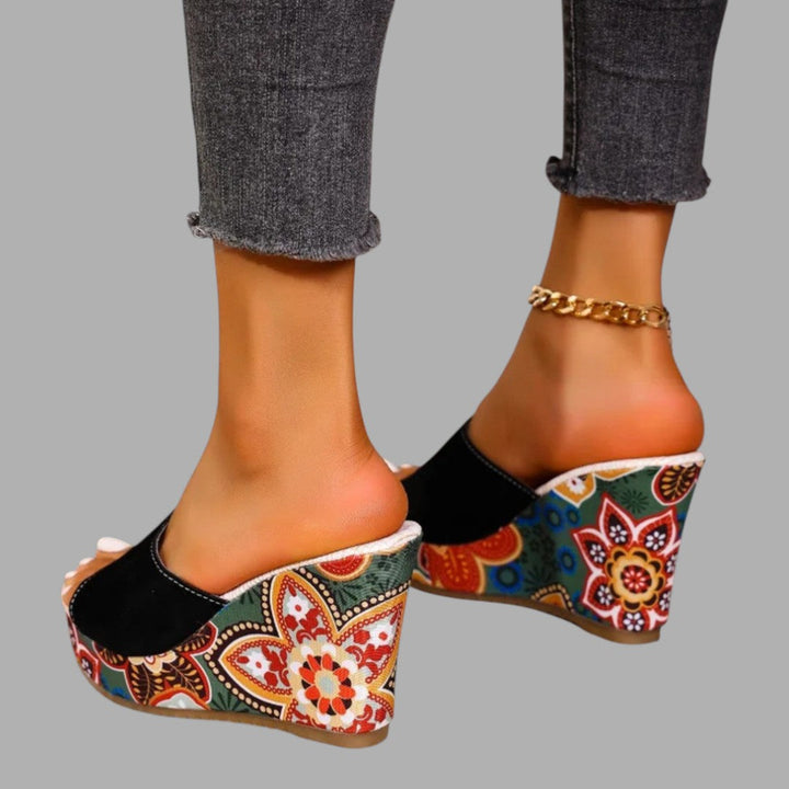 Comfortable women's wedge sandals with an elegant design. Ideal summer footwear for ladies, stylish for any event.