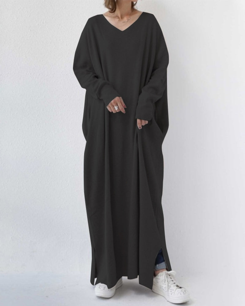 Comfortable long sleeve maxi dress for women. Flowing elegant design, ideal for modest winter fashion.