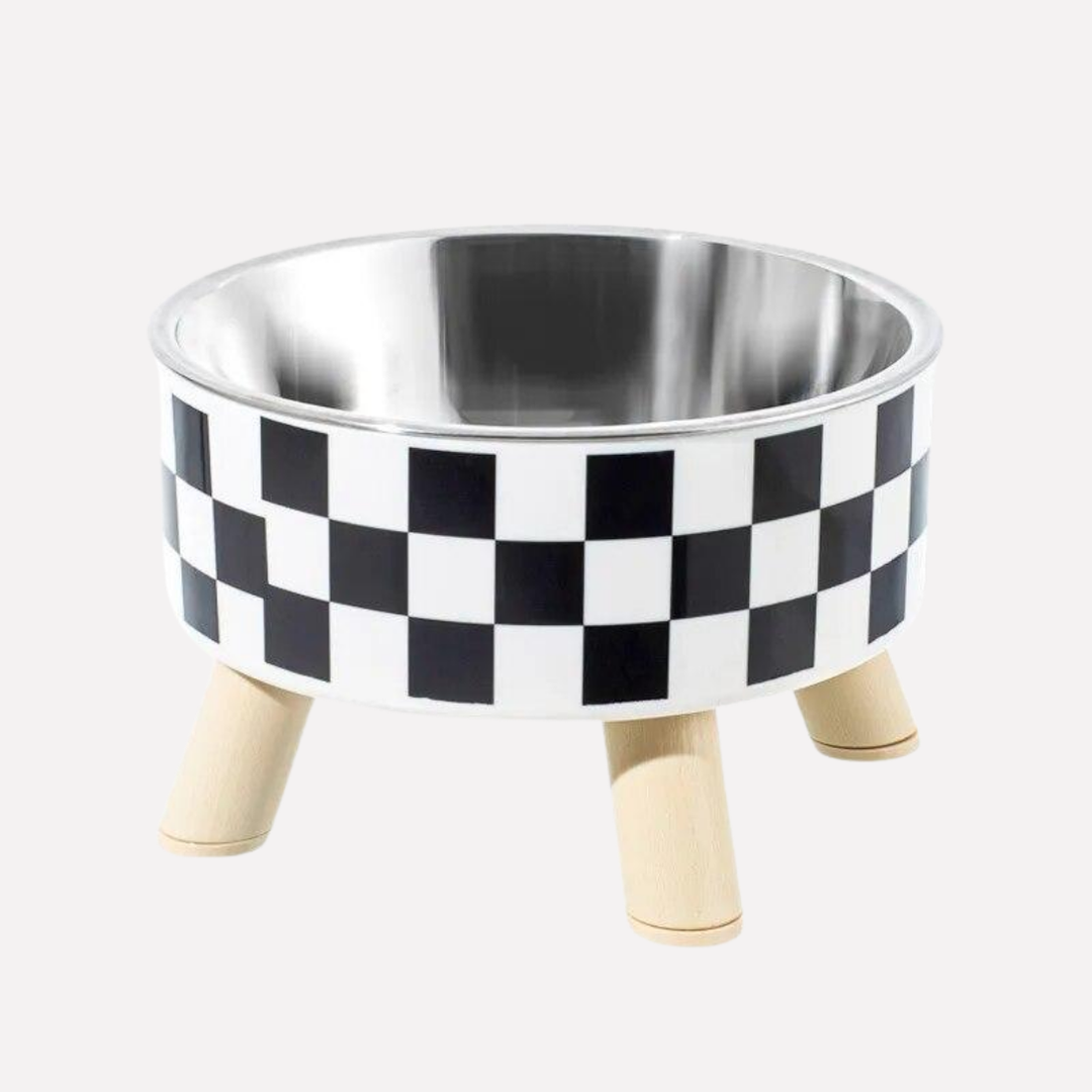 Close-up of an elevated pet feeding bowl for cats, promoting neck relief and healthy digestion