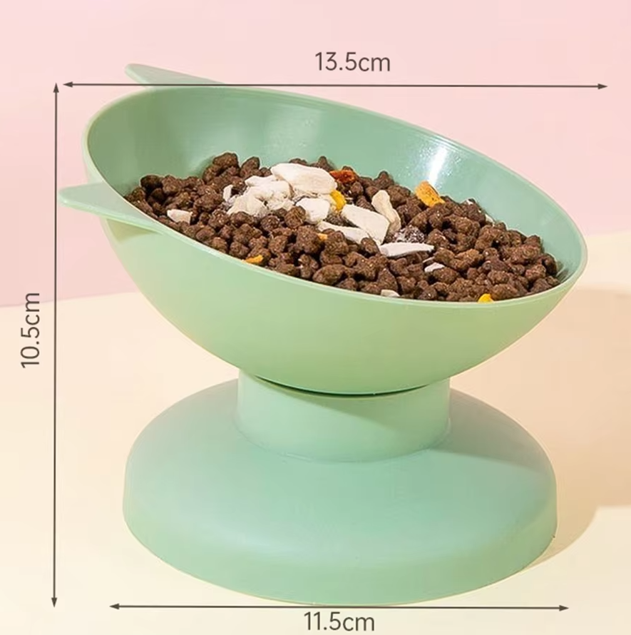 Stylish white elevated pet feeder, ergonomic design for comfortable eating, healthy pets.