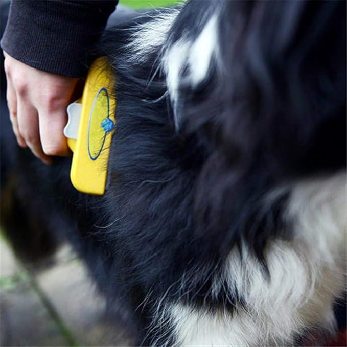 Fine-tooth pet flea/lice grooming comb, removes parasites from dog & cat fur, pet hygiene tool