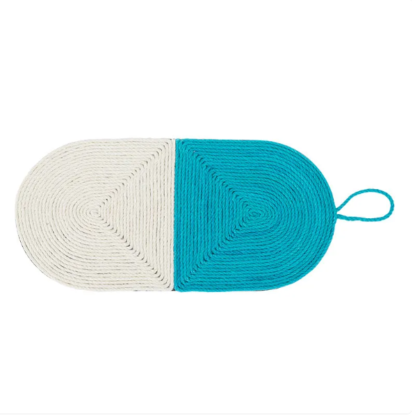 Furniture protector fish design cat scratching mat, a fun sisal toy.