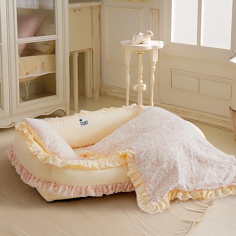 Luxury floral dog bed, provides calming comfort for your pet