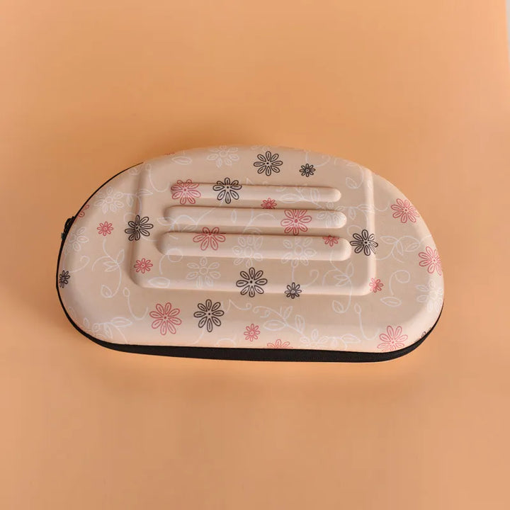Cat carrier with floral pattern, a stylish and comfortable soft travel bag for car trips