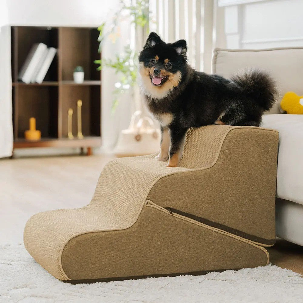 Compact pet ramp and dog steps, ideal for small animals needing joint support.