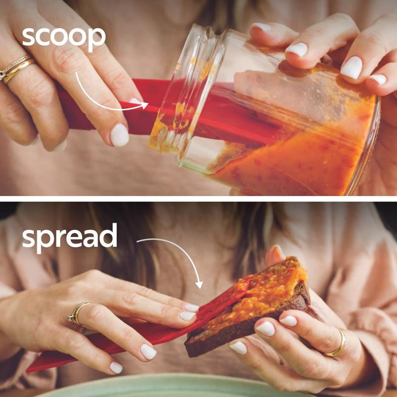 Magnetic foldable measuring spoons, cooking accessory for precise measurements & efficient storage.