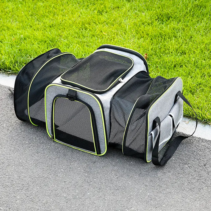 Unisex pet travel bag for car, expandable sides for more space, black & grey, ideal for small dogs/cats