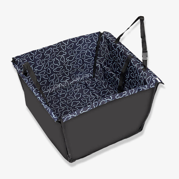 Illustrative diagram showing how to install the easy-clean waterproof dog car seat cover for car protection.
