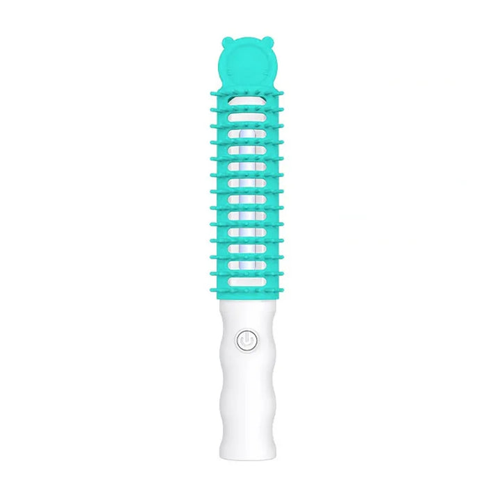 Packaging for the Gentle Heat Pet Grooming Brush, highlighting key features for dog and cat fur care.