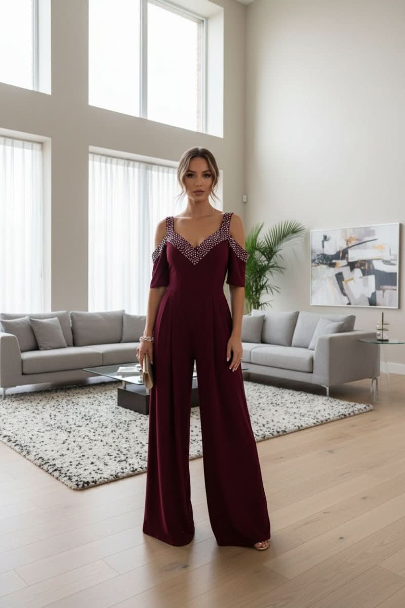 Stylish women's rhinestone jumpsuit, a dazzling one-piece outfit for evening wear. Perfect for glam parties & special occasions.