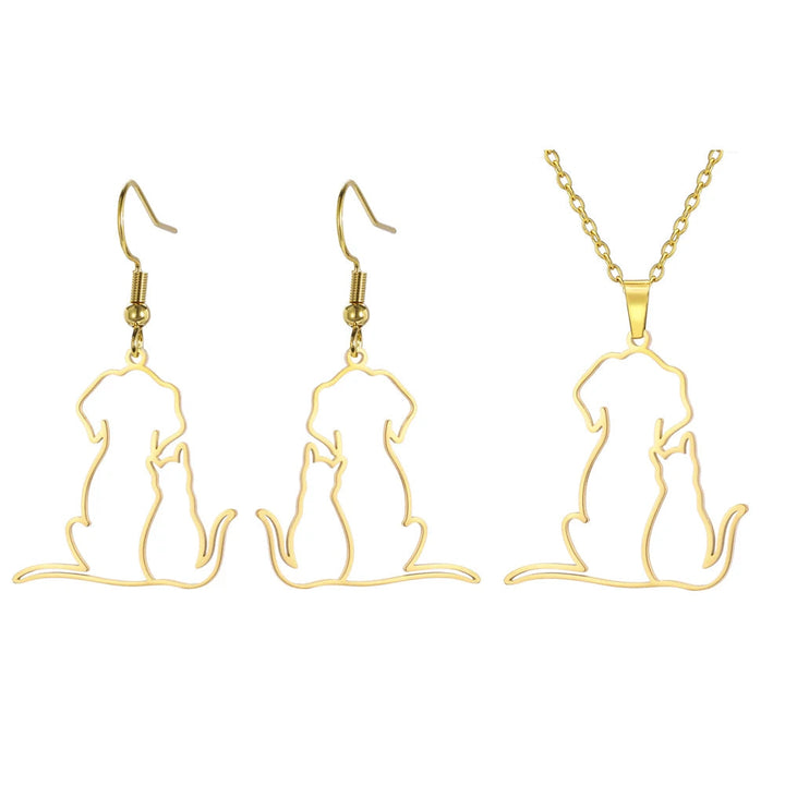 Gold-plated pet lover dog and cat pendant necklace for women, hypoallergenic stainless steel jewelry.