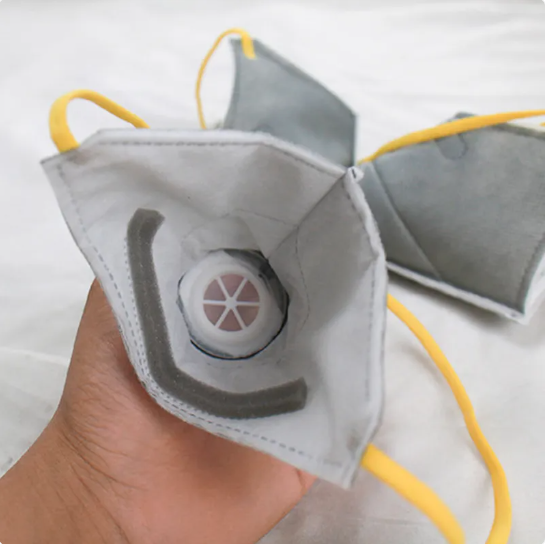 High-quality gray dog mask offering allergy protection and essential outdoor safety for pets