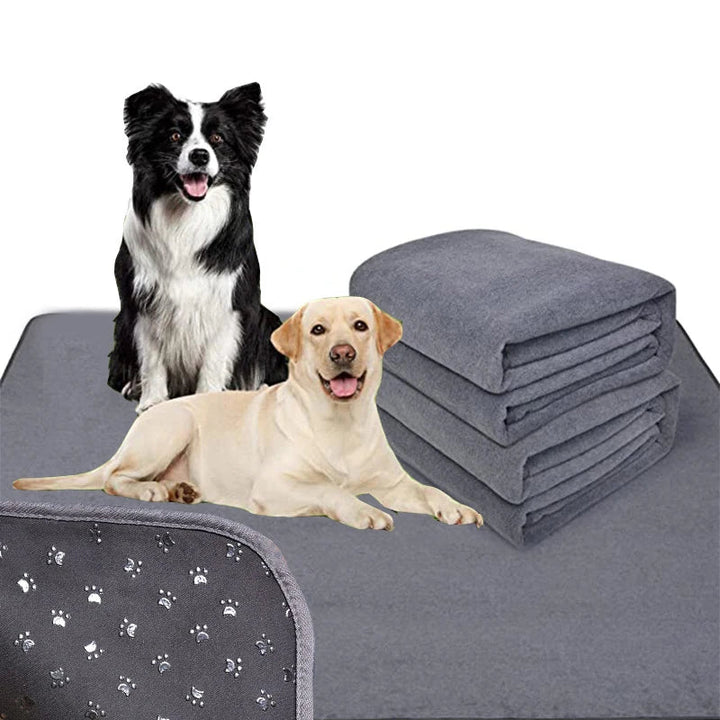 Gray washable waterproof fleece dog bed with anti-slip backing, a cozy pet mat for comfort and easy cleaning.