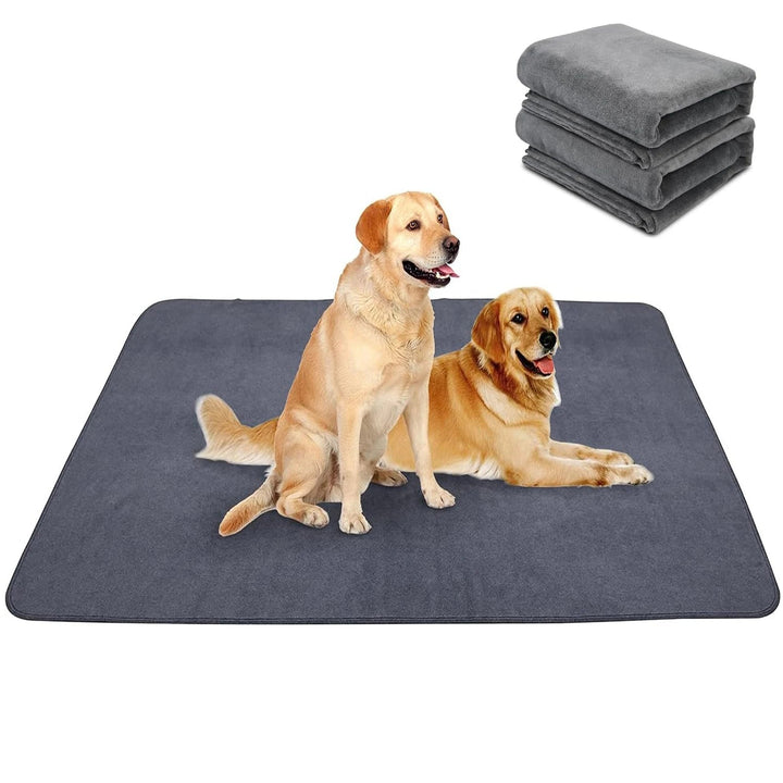 Comfort pet cushion: gray fleece dog mat, anti-slip & waterproof, ideal for a washable and easy-clean pet bed.