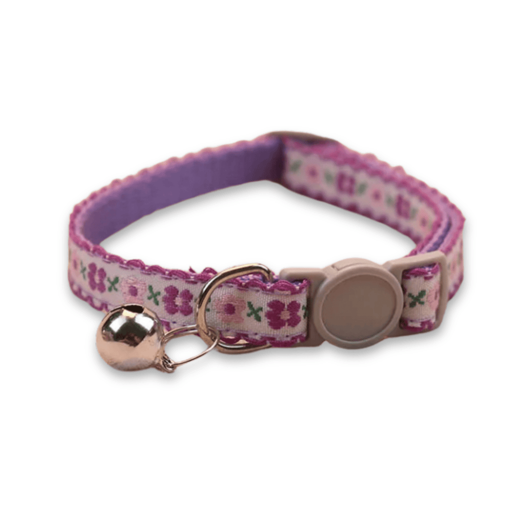 High-quality handmade floral pet collar for cats and puppies, durable, colorful, and adjustable.