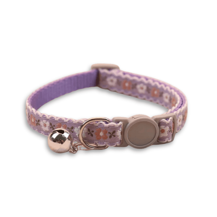 Unisex handmade floral pet collar, great for cats and puppies, featuring a secure adjustable buckle.