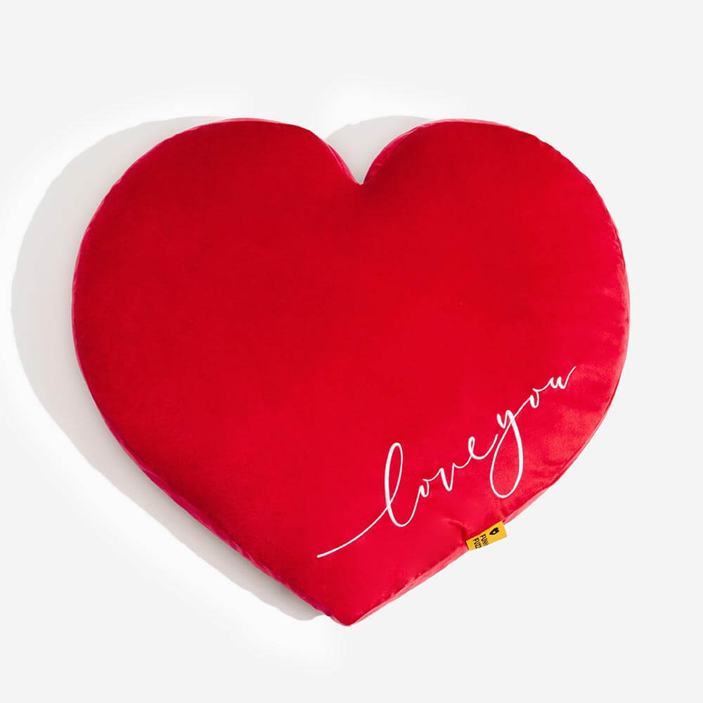 Luxurious red velvet heart pet bed, festive design for dogs, soft, supportive, and durable dog bed
