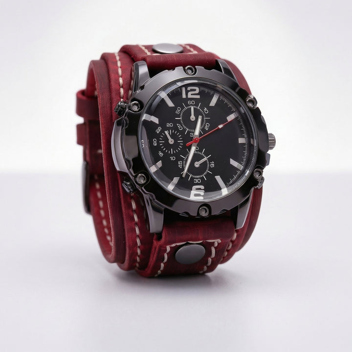 Classic men's oversized vintage watch featuring a genuine leather strap and reliable quartz movement.