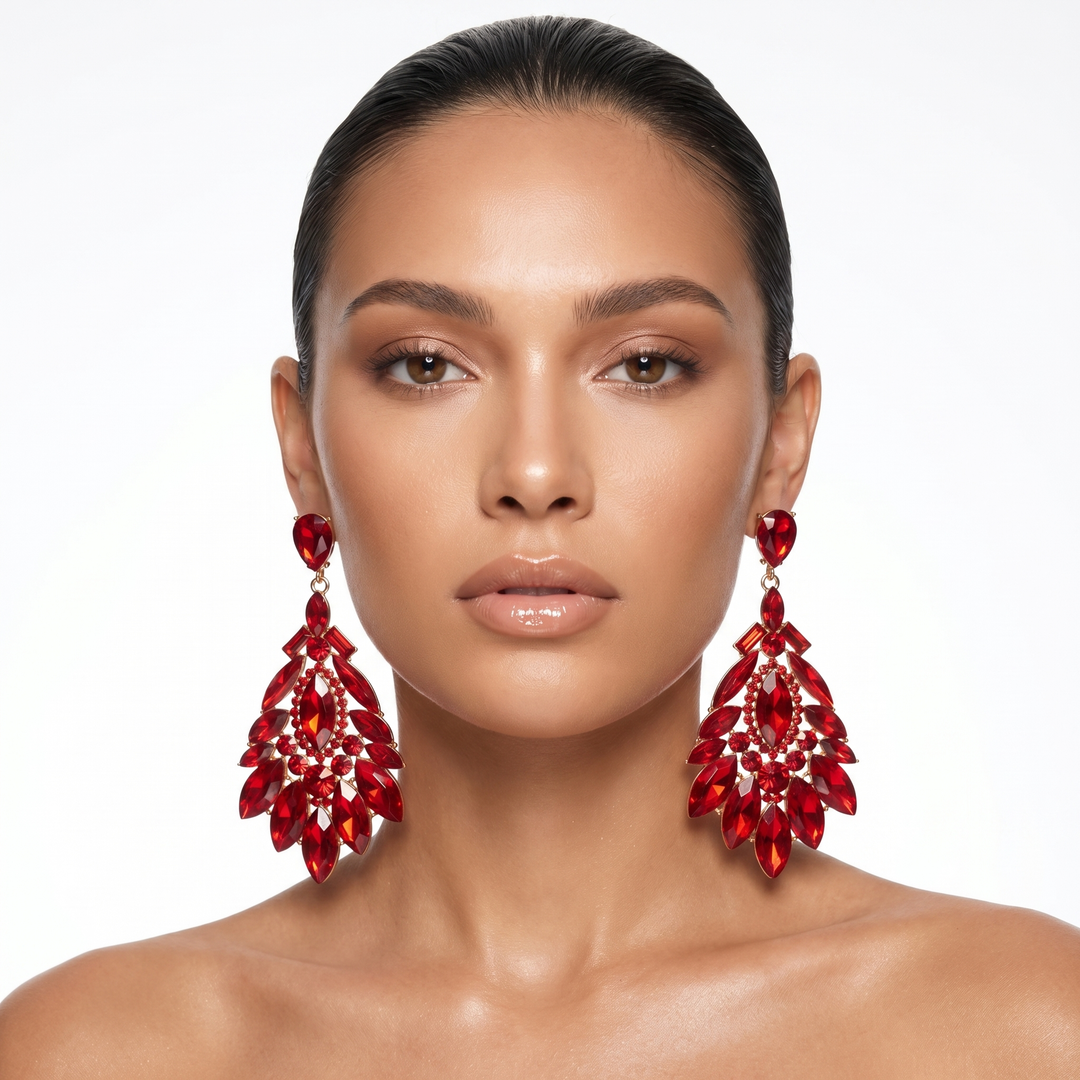 Elegant women's crystal drop earrings, sparkling rhinestone fashion accessory. Perfect gift for her.