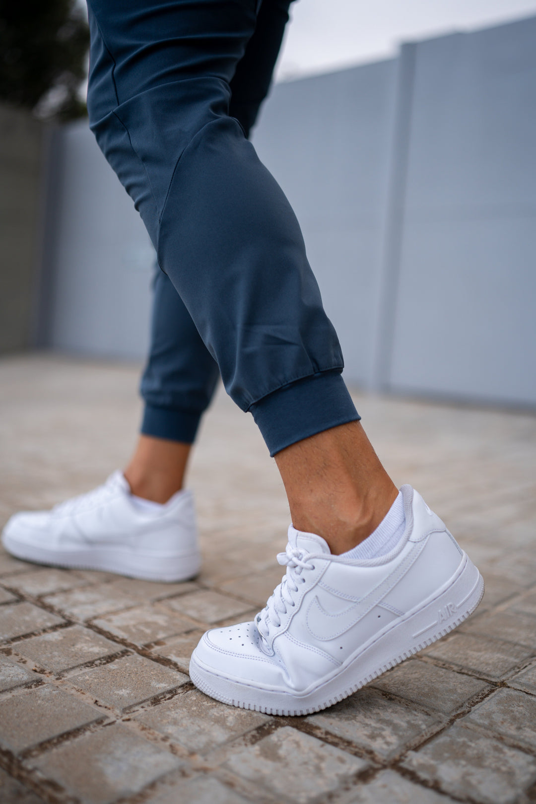 Men's Valenza comfort joggers, tapered fit, ideal for active lifestyles, gym, and casual outings.