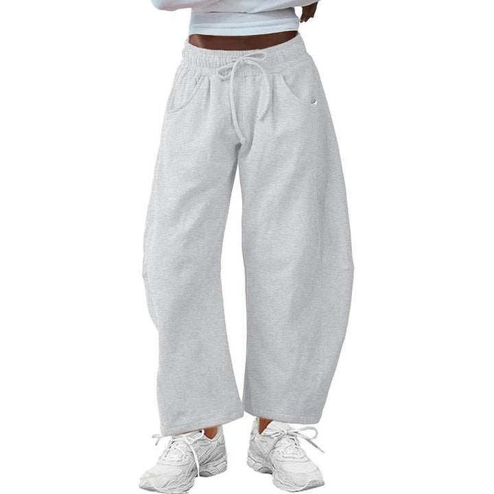 Modern barrel-leg women's pants, offering a comfortable, relaxed fit for versatile everyday fashion.