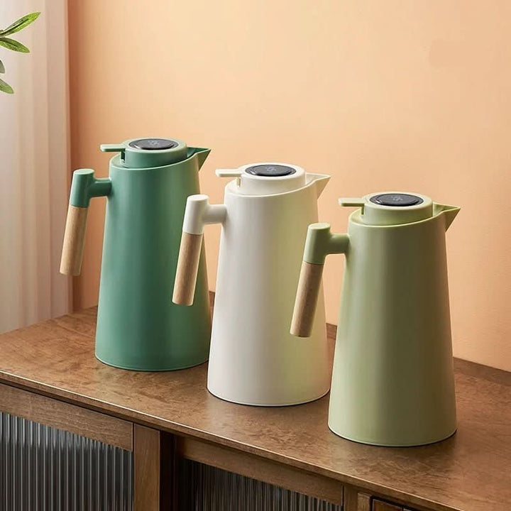 Thermal pitcher with an easy-to-read digital temperature display & ergonomic wooden handle. Leak-proof design.