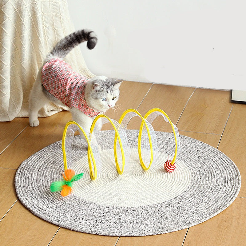 Engaging pet supplies: a multi-functional cat spiral toy designed for active playtime and mental stimulation