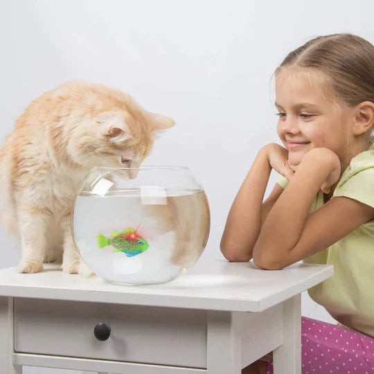 Interactive swimming fish toy for cats and dogs, enhancing pet playtime and enrichment