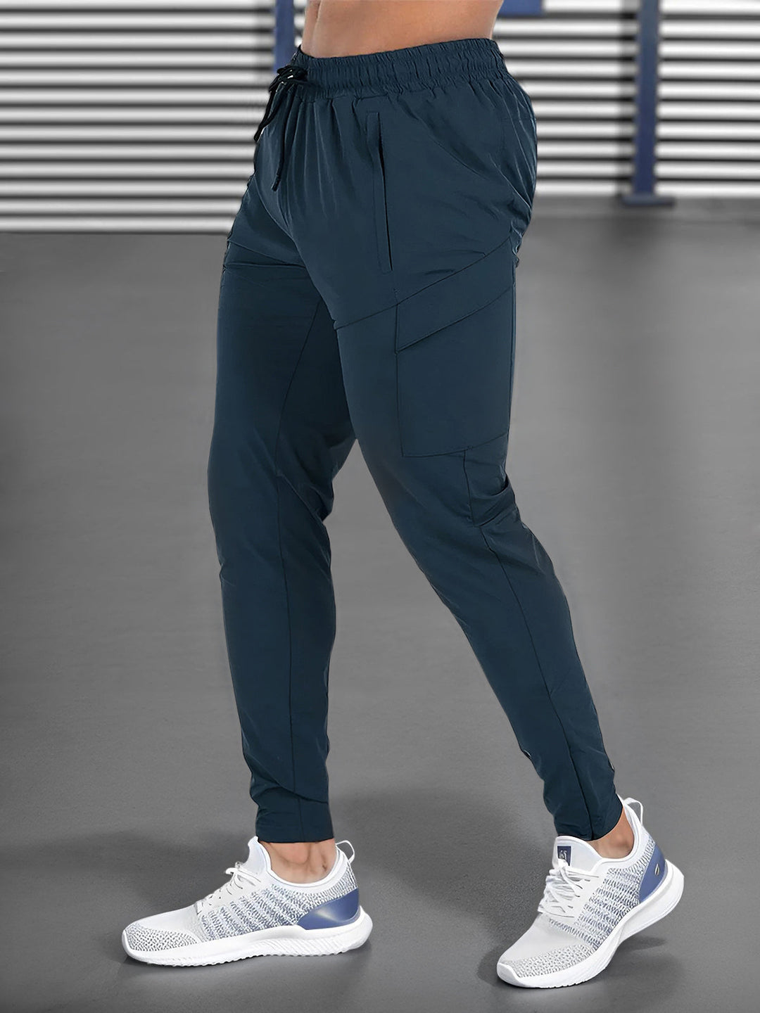 Men's Valenza casual jogger pants, quick-dry stretch fabric for everyday comfort & style.