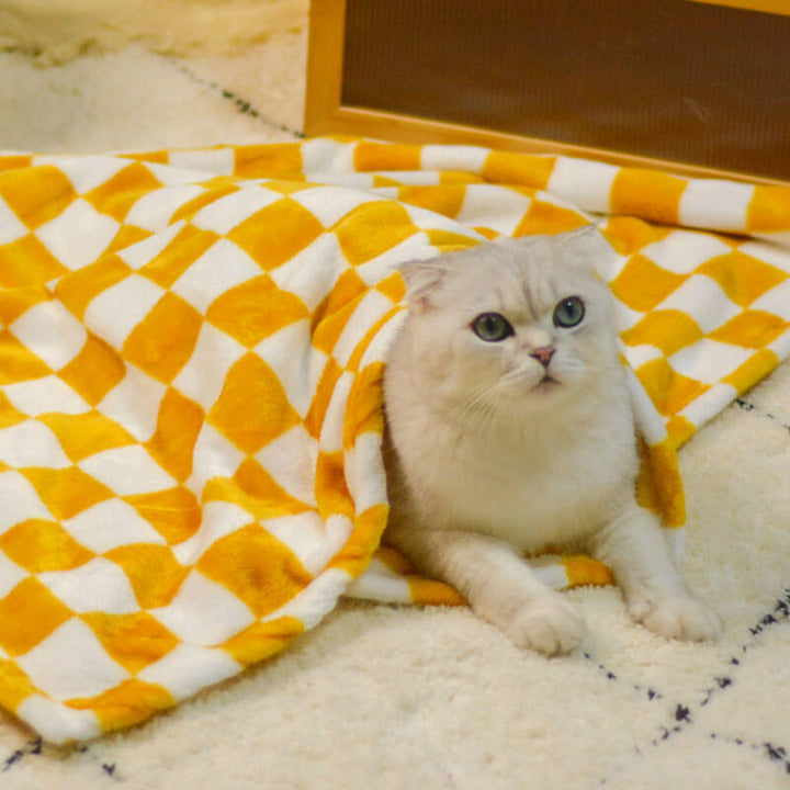 Khaki and yellow chequered flannel pet blanket, a stylish and practical dog and cat accessory