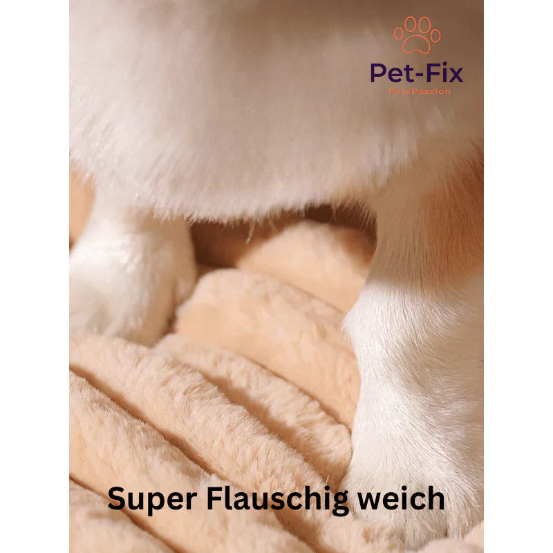 Comfortable green pet mat, a washable dog bed providing orthopedic joint support for pets.