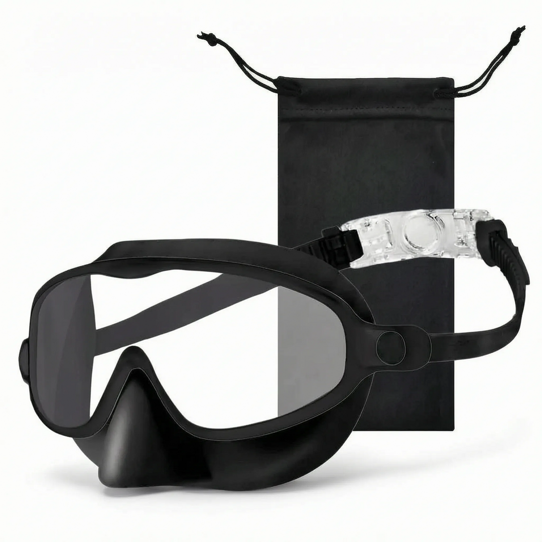 Underwater mask for kids: anti-leak, integrated nose cover, wide view. Essential children's swimming gear.