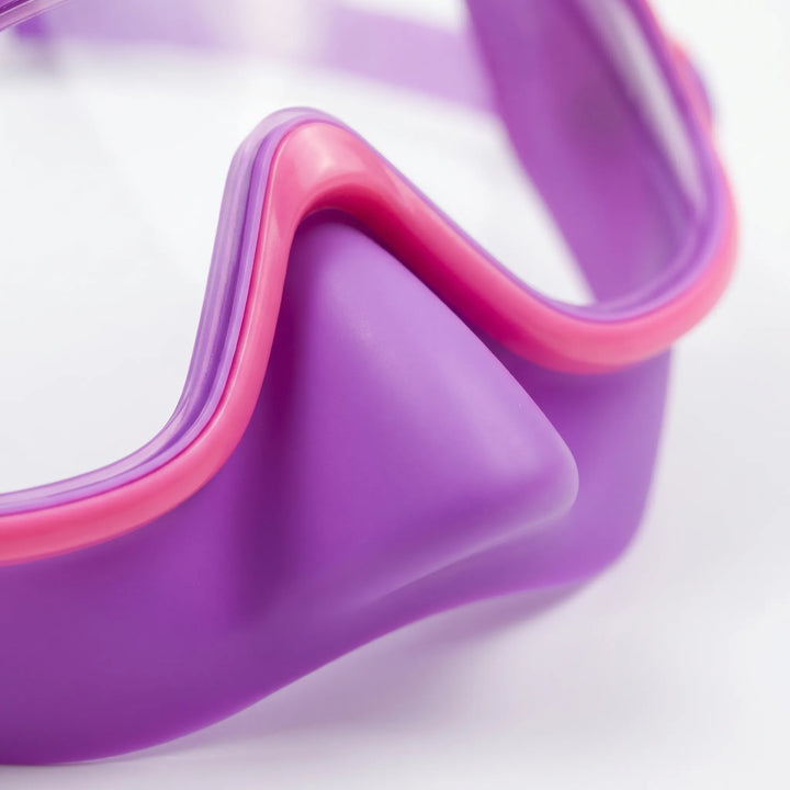 Children's swim mask for pool fun, featuring a comfortable silicone skirt, adjustable strap, and nose cover.