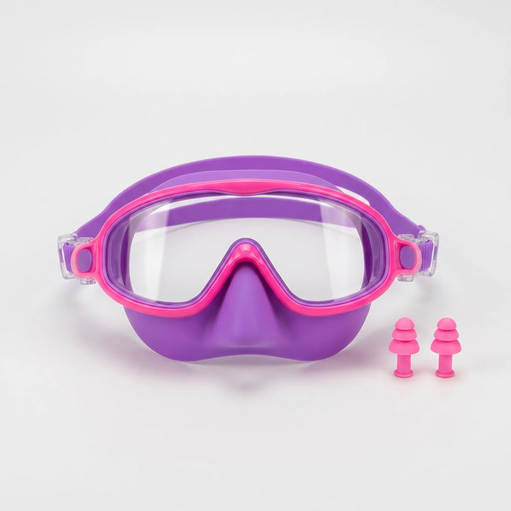 Junior swim mask with nose cover ensures comfortable fit & clear vision for kids' pool and water activities.