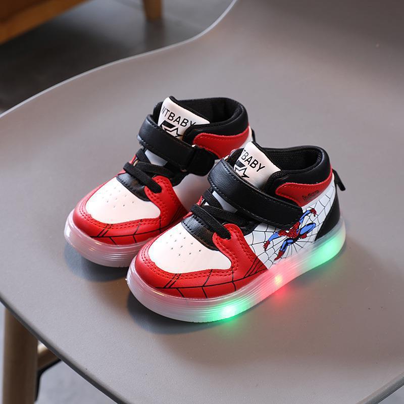 Boys' & girls' Spiderman light-up adventure sneakers. Fun casual shoes with flashing lights for active play & comfort.