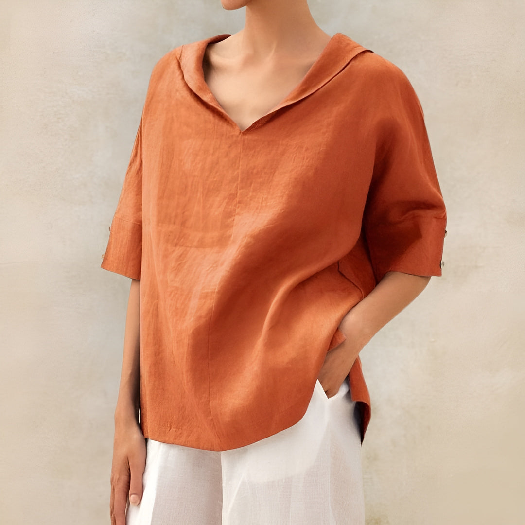 Effortless style: Women's lightweight short sleeve blouse. Casual, relaxed fit top for comfortable summer fashion.